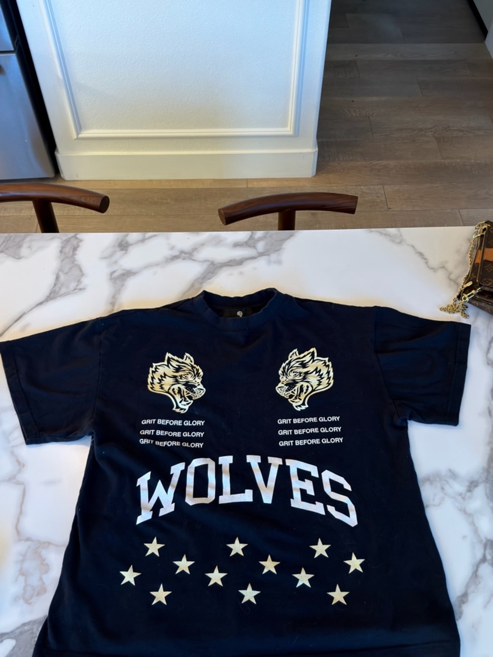 WOLVES Graphic Tee Darc Sport - Black and Cream